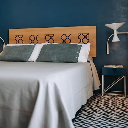 Infinito Bianco Daire